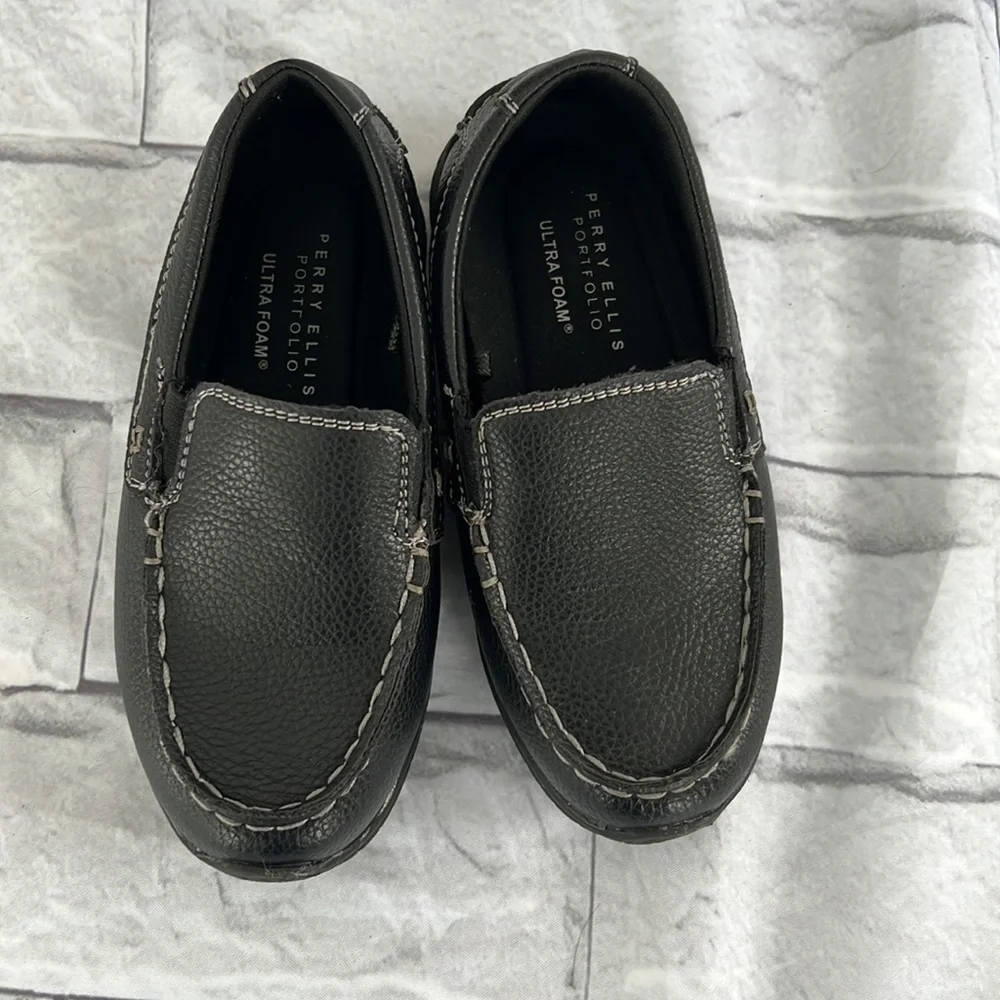 Perry Ellis Bradley boy size 11 dress slip on shoes